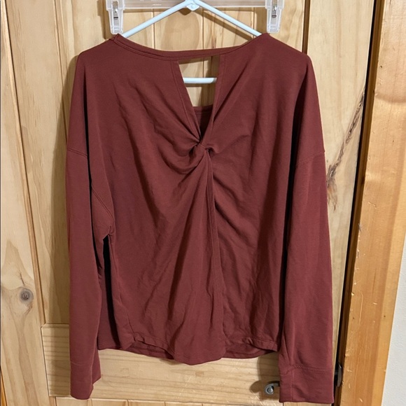 Old Navy Active Women's Long Sleeve Top - Rust - Picture 3 of 5